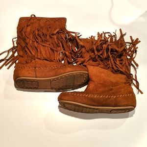Fringe boots pull-on
